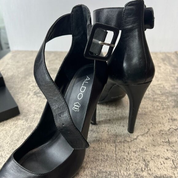 Aldo Black Pointy Toe Ankle Buckle Stiletto Heels Size 8.5 - Picture 9 of 13